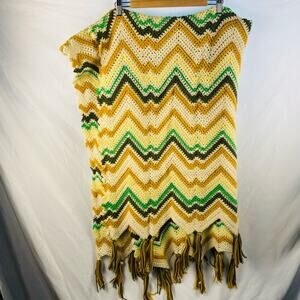 Vintage Woven Crocheted Chevron Pattern Afghan Blanket‎ Tassle Fringe Trim